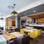 Village Hanuliak Apart-hotel 3*