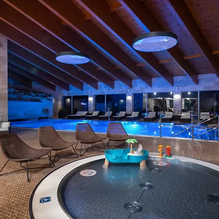 Aparthotel Village Hanuliak 3*