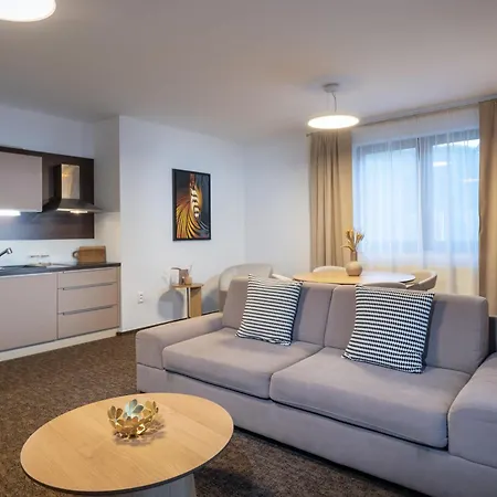 Village Hanuliak Hotel apartamentowy