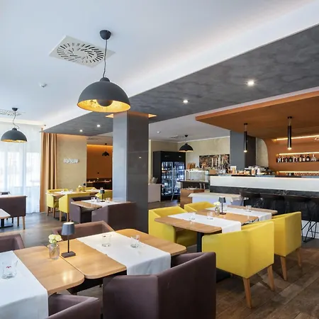 Village Hanuliak 아파트호텔 3*