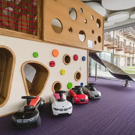 Aparthotel Village Hanuliak 3*