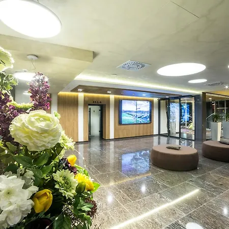 Hotel apartamentowy Village Hanuliak 3*