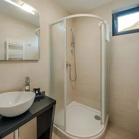 Village Hanuliak Bela (Zilinsky kraj)