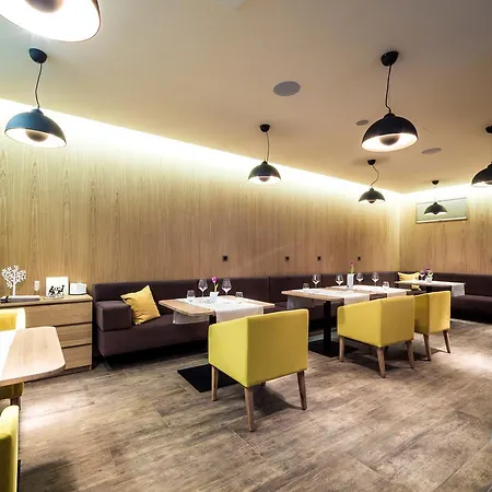 Village Hanuliak Bela (Zilinsky kraj)